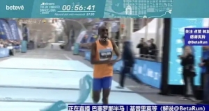 基普里莫太猛了吧！半马新纪录！