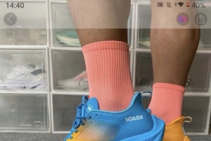 拼夕夕130多的全掌碳板跑鞋能买吗？